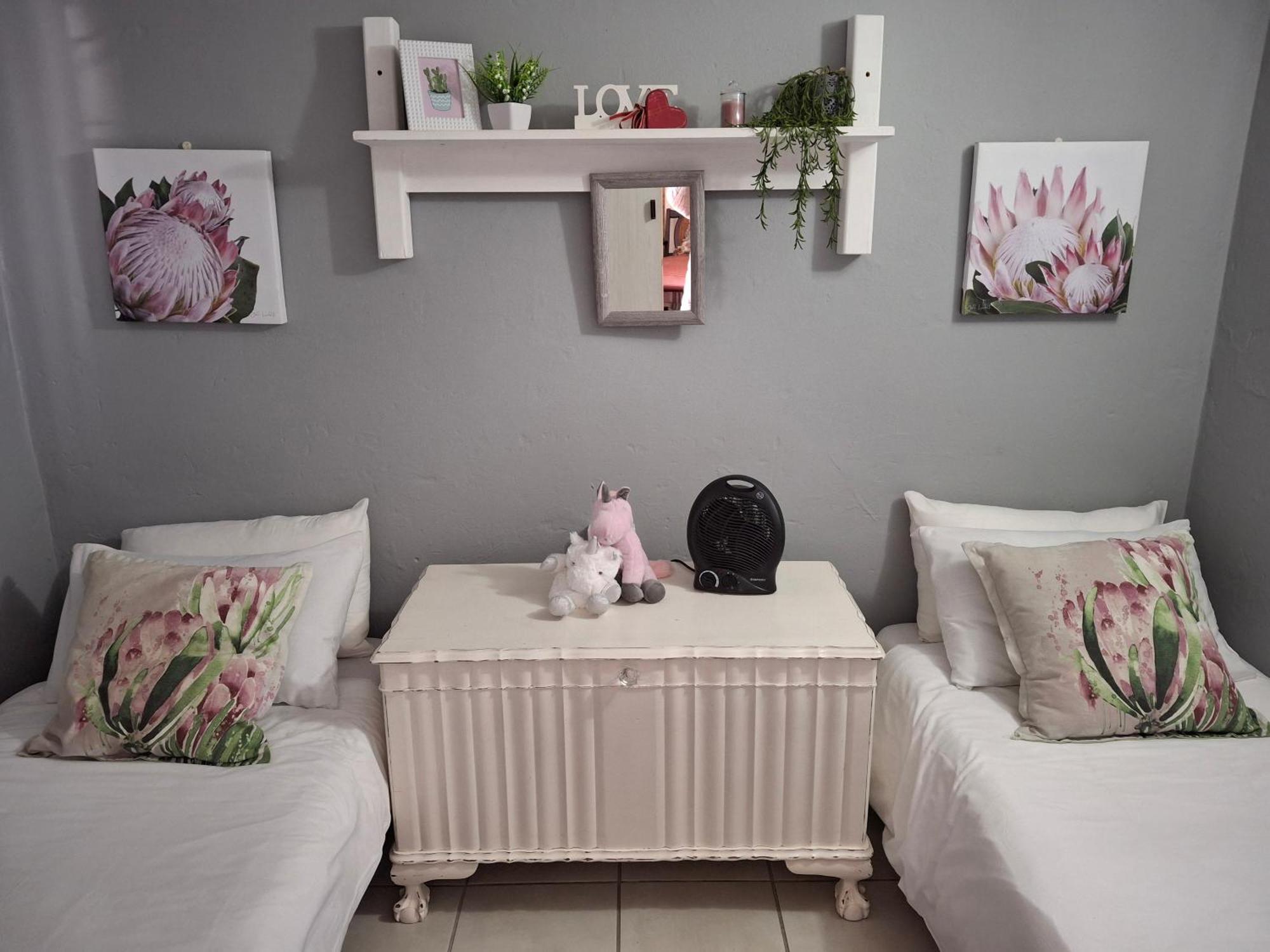 Karoo-Rus Apartment มอนตากู ภายนอก รูปภาพ