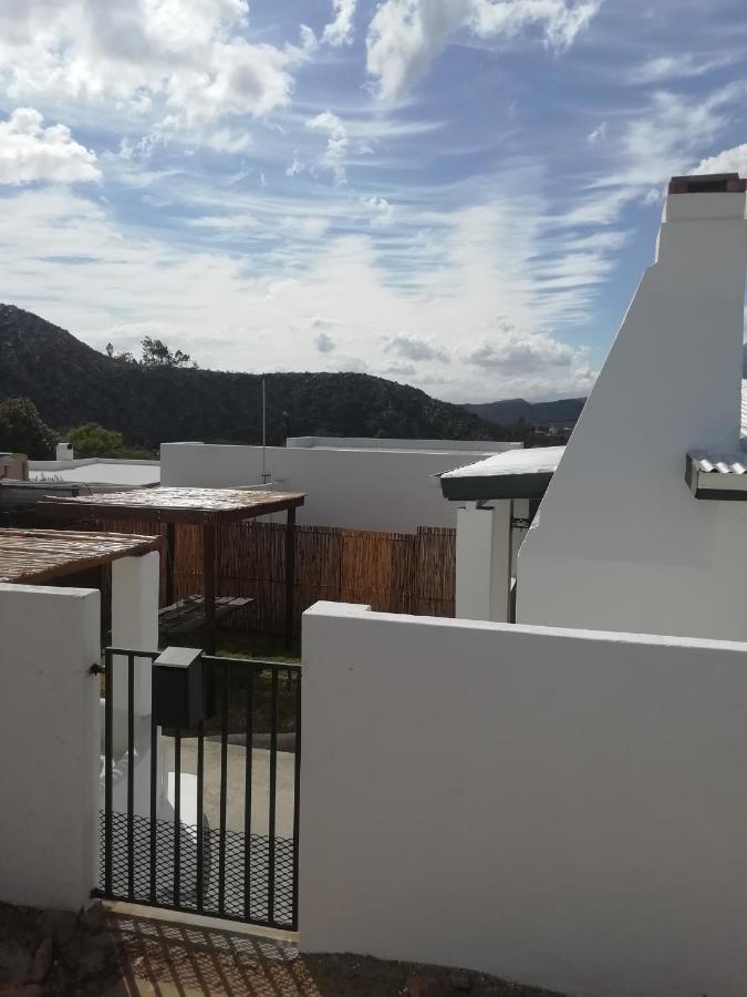 Karoo-Rus Apartment มอนตากู ภายนอก รูปภาพ